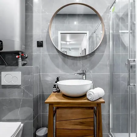 アパート Jeuneurs