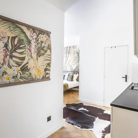 Apartment Jeuneurs Paris